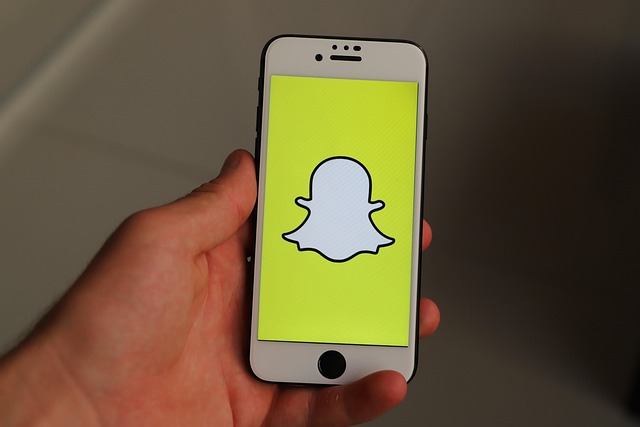 ICL Definition: Snapchat’s Latest Acronym Explained